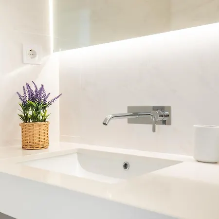 The Oceanfront Vr110